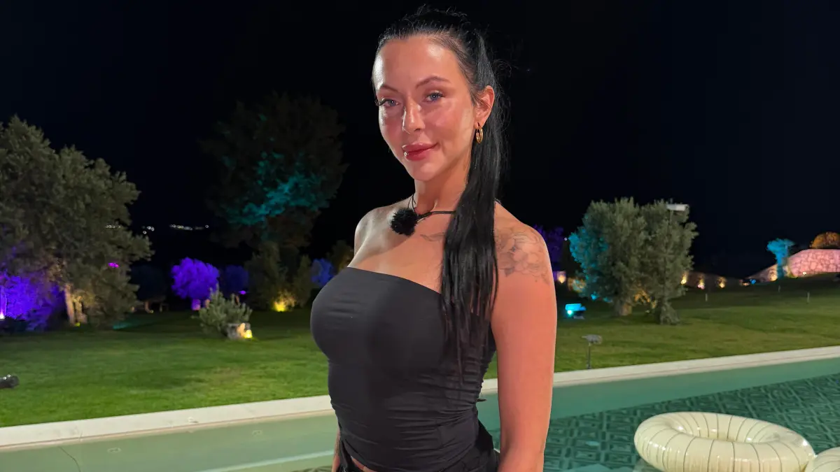 Bella