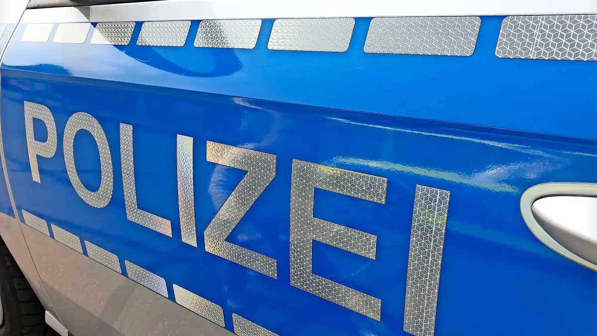 Die Polizei sucht Zeugen. (Symbolfoto)
