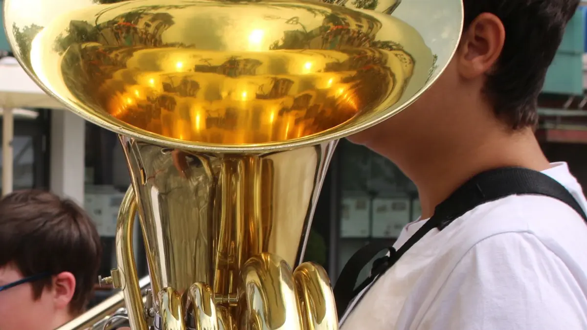 Beim Jahreskonzert wird die Tuba erklingen.