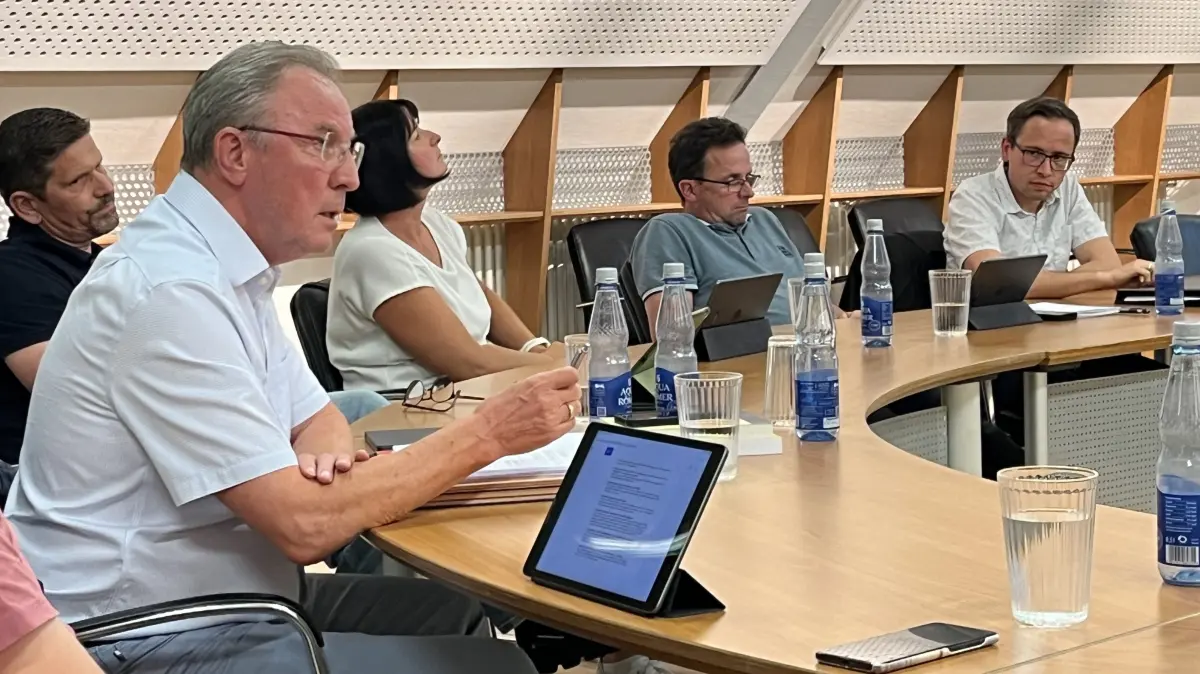 Gemeinderatssitzung Bühlerzell, Günther Freisleben spricht