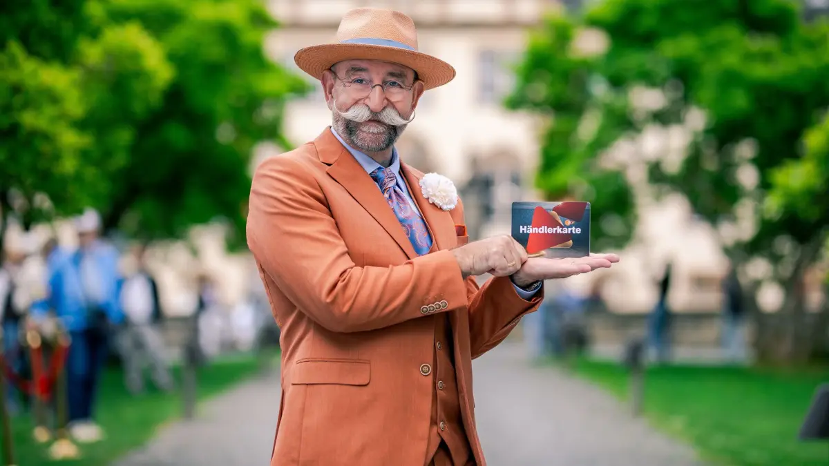 Horst Lichter präsentiert im November eine neue Ausgabe von Bares für Rares XXL.