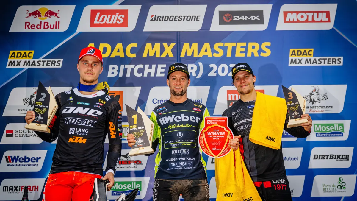 ADAC MX Masters 2026 , ADAC MX Masters Bitche
Tageswertung beim ADAC MX Masters v.l.n.r.: Roan van de Moosdijk ( Niederlande / KTM / KOSAK RACING TEAM ), Maximilian Nagl ( Deutschland / Triumph / DÖRR MOTORSPORT TRIUMPH RACING ) und Jere Haavisto ( Finnland / KTM / SCHMICKER SILVE RACING )