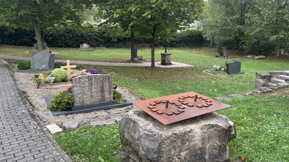 Der Friedhof in Braunsbach liegt nach des Kochers.