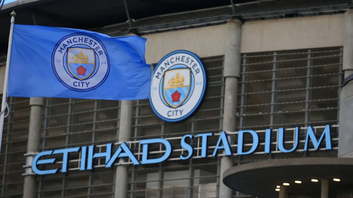 Manchester City: Fußball: Champions League, Manchester City - Borussia Dortmund, K.o.-Runde, Viertelfinale, Hinspiel im Etihad Stadium. Außenaufnahme des Stadions. (zu dpa: «Finanzskandal um Man City: Ex-Boss fordert Zwangsabstieg»)