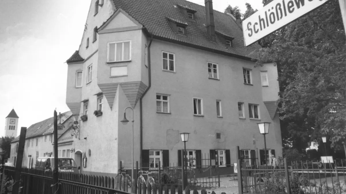 Gaststätte „Schlössle“ in Offenhausen; 1994: Gaststätte "Schlössle" in Offenhausen; 1994 mein.swp.de