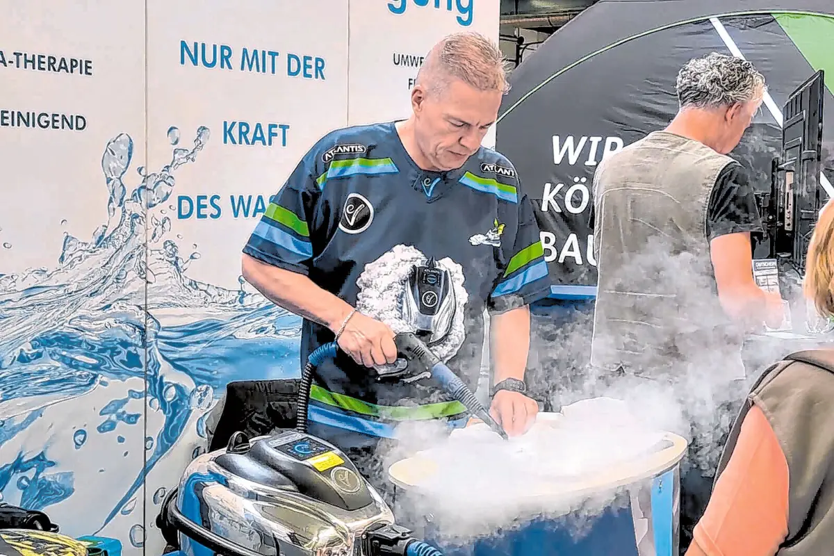 Die Aussteller zeigen die Vorzüge ihrer Produkte oftmals direkt vor Ort.