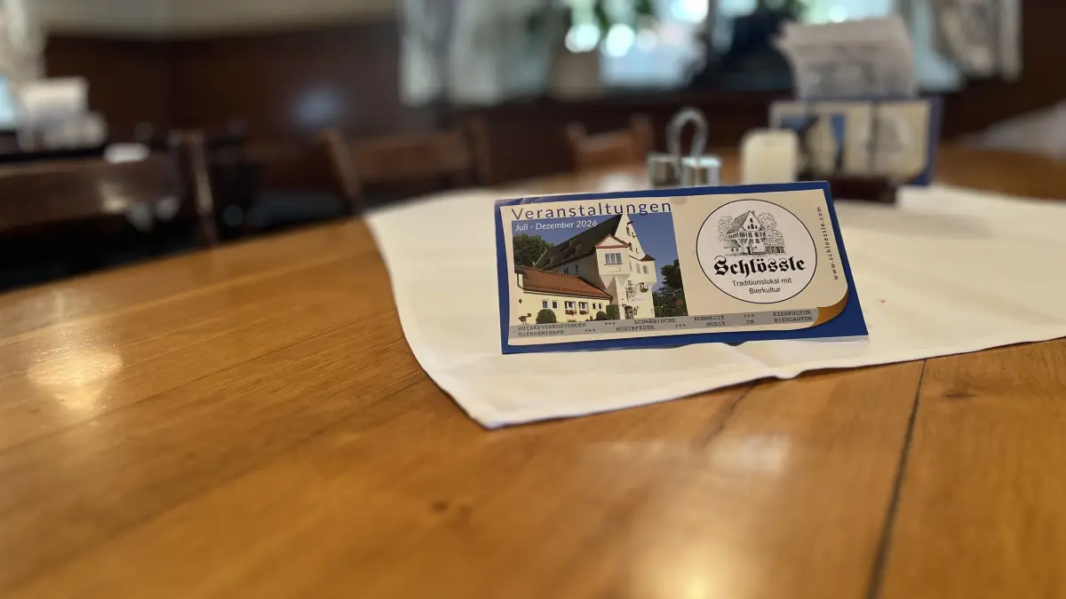 Stube, Veranstaltungssaal, Biergarten: Das Schlössle verfügt über ein umfangreiches Platzangebot. Nun steht die Neu-Ulmer Gaststätte zum Verkauf.