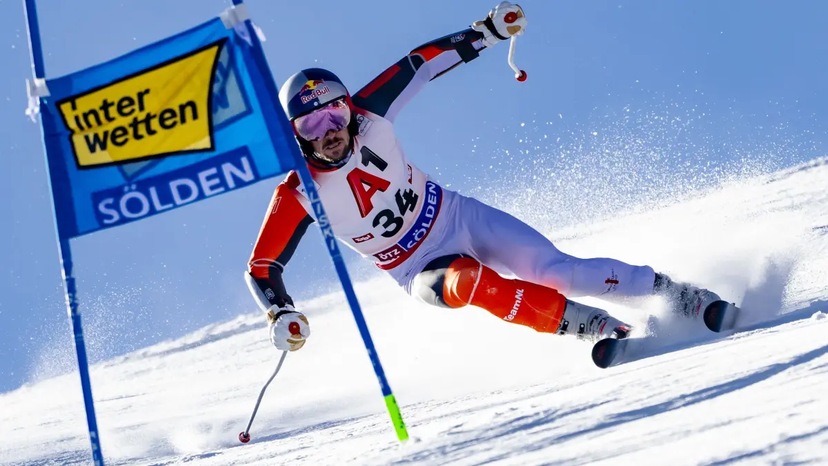Marcel Hirscher: Ski alpin, Weltcup, Riesenslalom, Herren, 1. Durchgang in Sölden: Marcel Hirscher (Niederlande) in Aktion. Das zweite Comeback von Ski-Star Marcel Hirscher verzögert sich etwas. (zu dpa: «Weltverband bestätigte Wildcard für Ski-Altmeister Hirscher»)