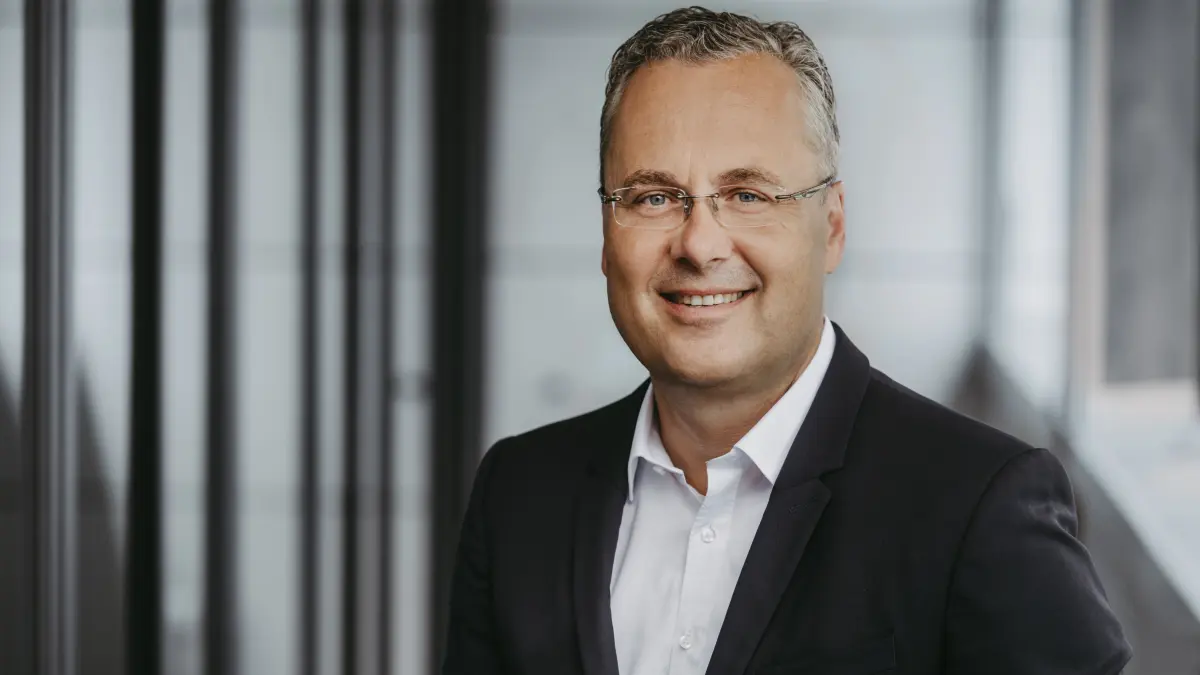 Dr. Dirk Eisele