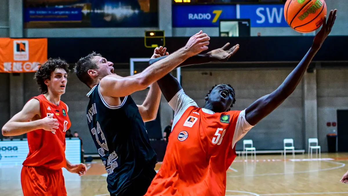 04.10.2026, GER, Basketball, Herren, 2.BL ProA, Saison 2026/2027, 3. Spieltag, OrangeAcademy vs MHP Academics Heidelberg: 04.10.2026, GER, Basketball, Herren, 2.BL ProA, Saison 2026/2027, 3. Spieltag, OrangeAcademy vs MHP Academics Heidelberg Nicholas Ryan Muszynski Heidelberg, 33, Juom Maker Bol Meen OrangeAcademy, 58 Neu-Ulm Orange Campus Bayern Deutschland *** October 4, 2026, GER, Basketball, Men s, 2nd Division ProA, 20262027 Season, Matchday 3, OrangeAcademy vs. MHP Academics Heidelberg Nicholas Ryan Muszynski Heidelberg, 33, Juom Maker Bol Meen OrangeAcademy, 58 Neu Ulm Orange Campus Bavaria Germany Copyright: xNordphotox/xHafnerx