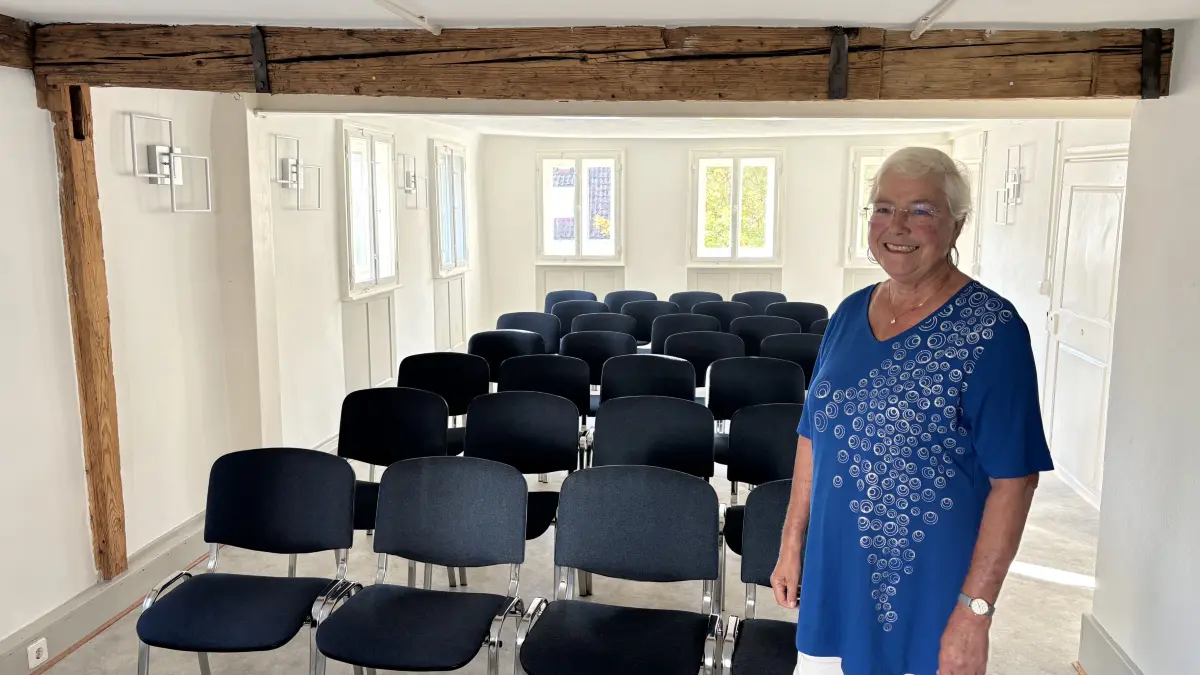 Museumsleiterin Elisabeth Quirbach freut sich über den neuen Veranstaltungsraum im ersten Obergeschoss, in dem bis zu 50 Personen Platz finden.