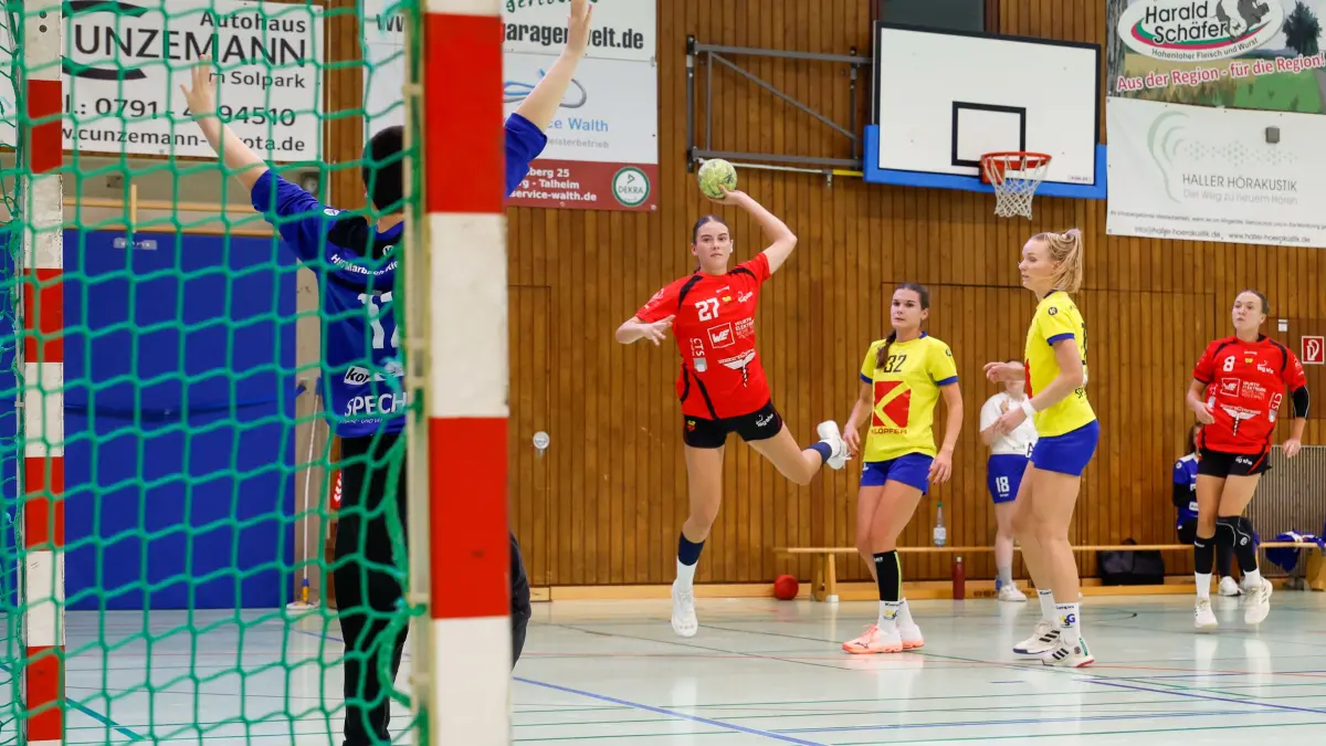 Handball Landesliga Frauen TSG Schwäbisch Hall - HSG Marbach-Rielingshausen. 26:27, Schenkenseehalle