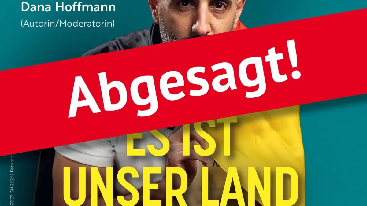 "Es ist unser Land": So heißt ein Buch von Michel Abdollahi, daraus wollte er in Neu-Ulm lesen.