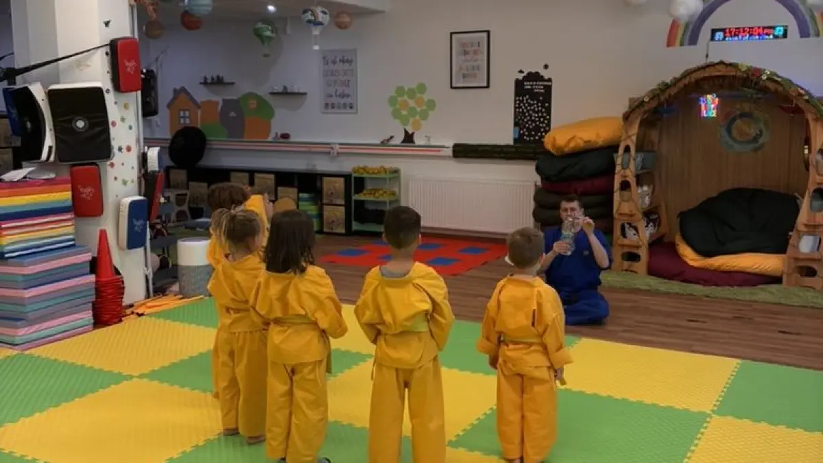 Mit Ensō Kids entwickelnKinder Selbstvertrauen.