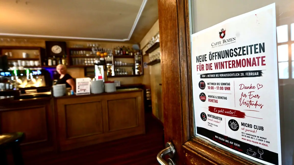 Das Caffe Bozen hat im Winter andere Öffnungszeiten - es lohnt sich schlicht und ergreifend nicht anders.