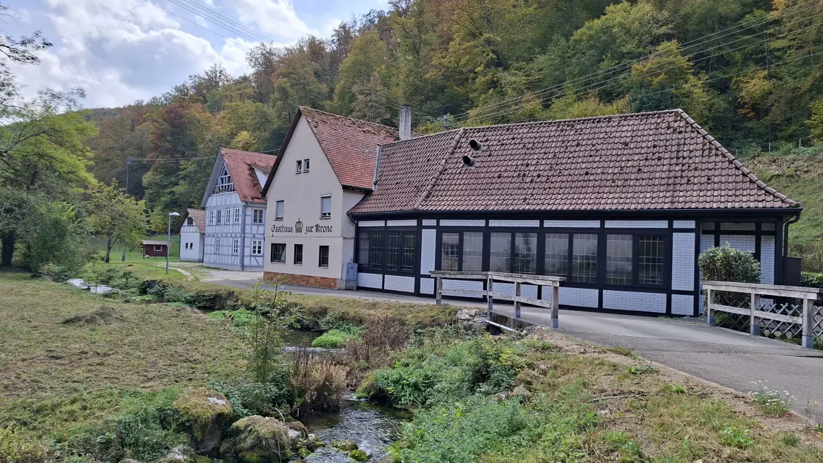 Die "Krone" in Lautern steht zum Verkauf.