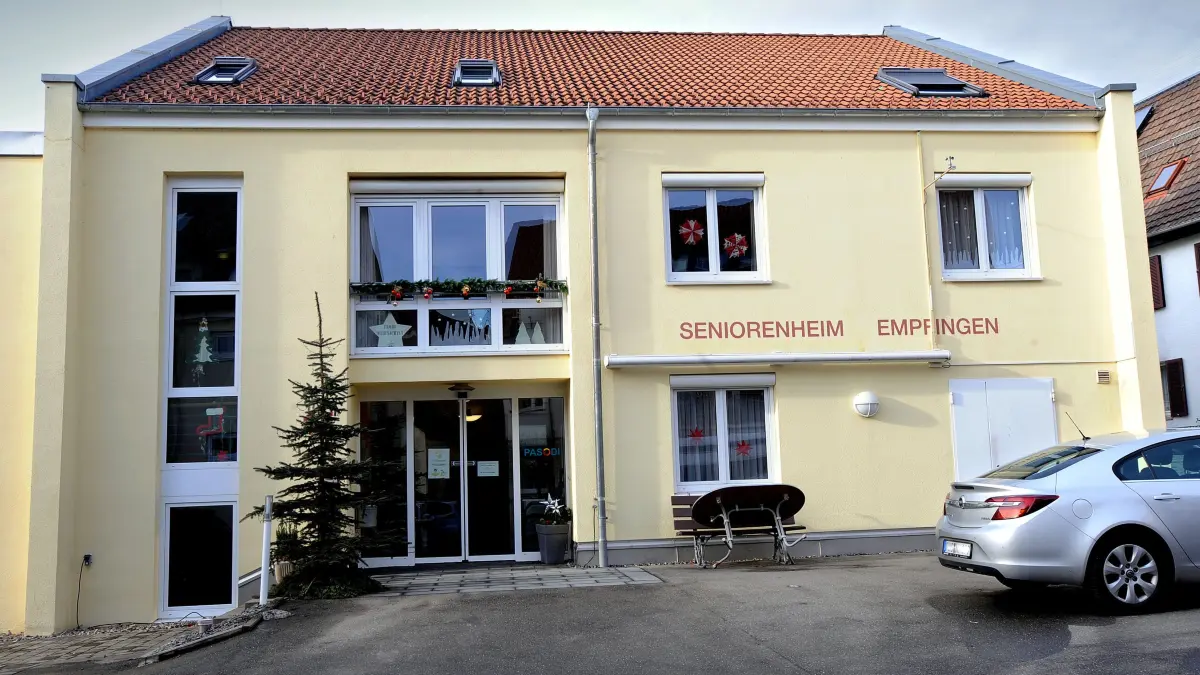 (ohne Überschrift): Vorsicht: Dieses Foto ist möglicherweise nur für den einstigen Verlag Schwäbisches Tagblatt verwendbar. Haus Pasodi, Empfinger Pflegeheim