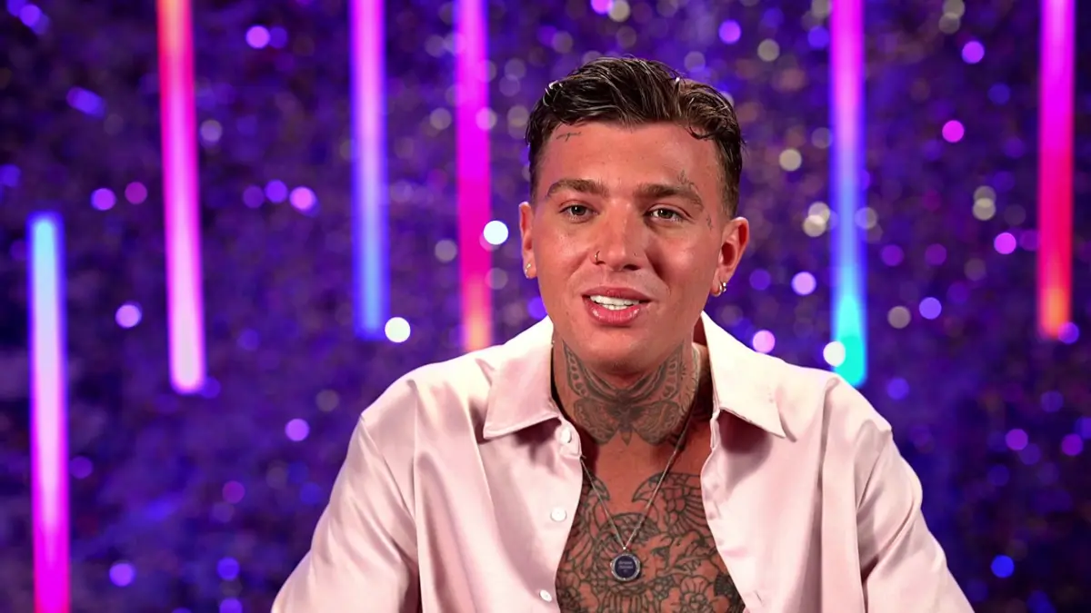 Giuliano Hediger sucht bei „Love Island VIP“ nach einer passenden Partnerin.