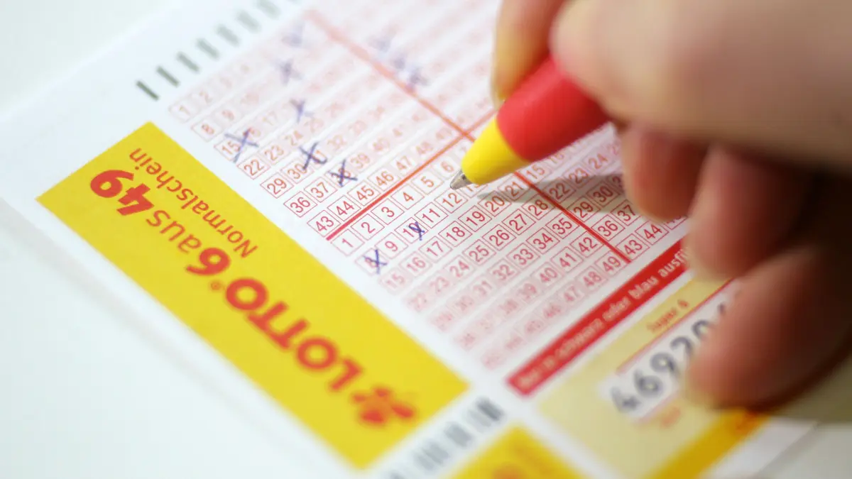 Im Lotto-Jackpot am Samstag, 10.10.2026, liegen 9 Millionen Euro.