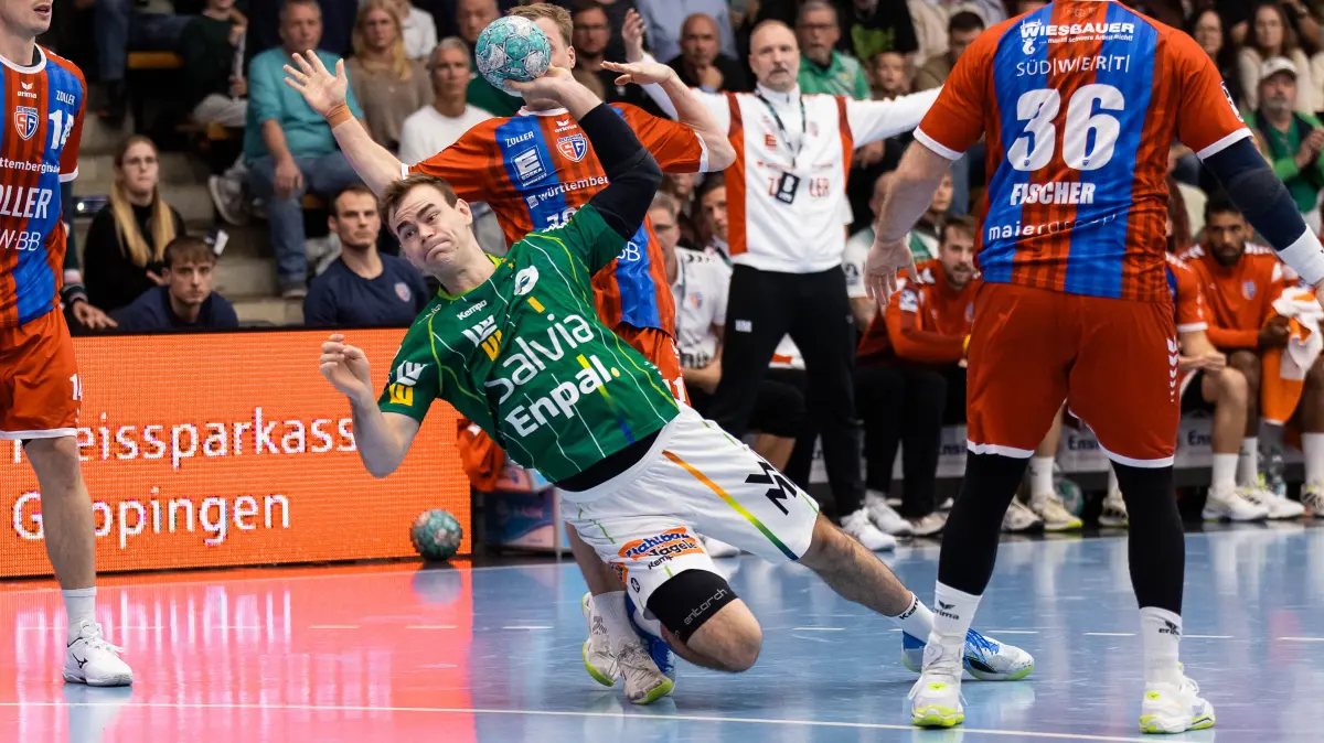GER, FRISCH AUF! Goeppingen vs. SG BBM Bietigheim, Handball, Bundesliga, OPEL HBL, 8. Spieltag, Spielzeit 2026/2027, 10.10.2026,: Max BENEKE (FRISCH AUF! Goeppingen, #09) erzielt ein Tor, Aktion, Torwurf
GER, FRISCH AUF! Goeppingen vs. SG BBM Bietigheim, Handball, Bundesliga, OPEL HBL, 8. Spieltag, Spielzeit 2026/2027, 10.10.2026,
Foto: Eibner-Pressefoto/Oliver Schmidt