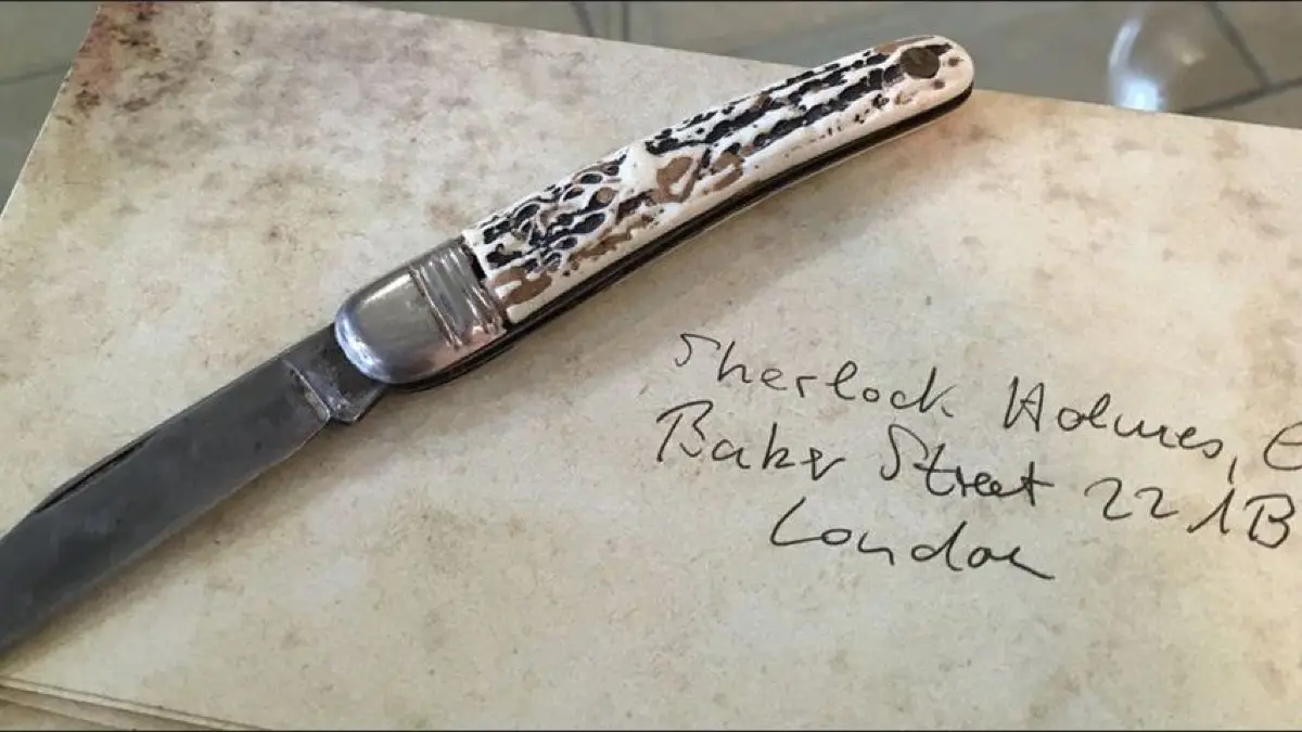 Sherlock Holmes, Baker Street 221b. So lautet die fiktive Adresse von Holmes in London. Ein Bild aus der Sonderausstellung des Hohenzollerischen Landesmuseums.