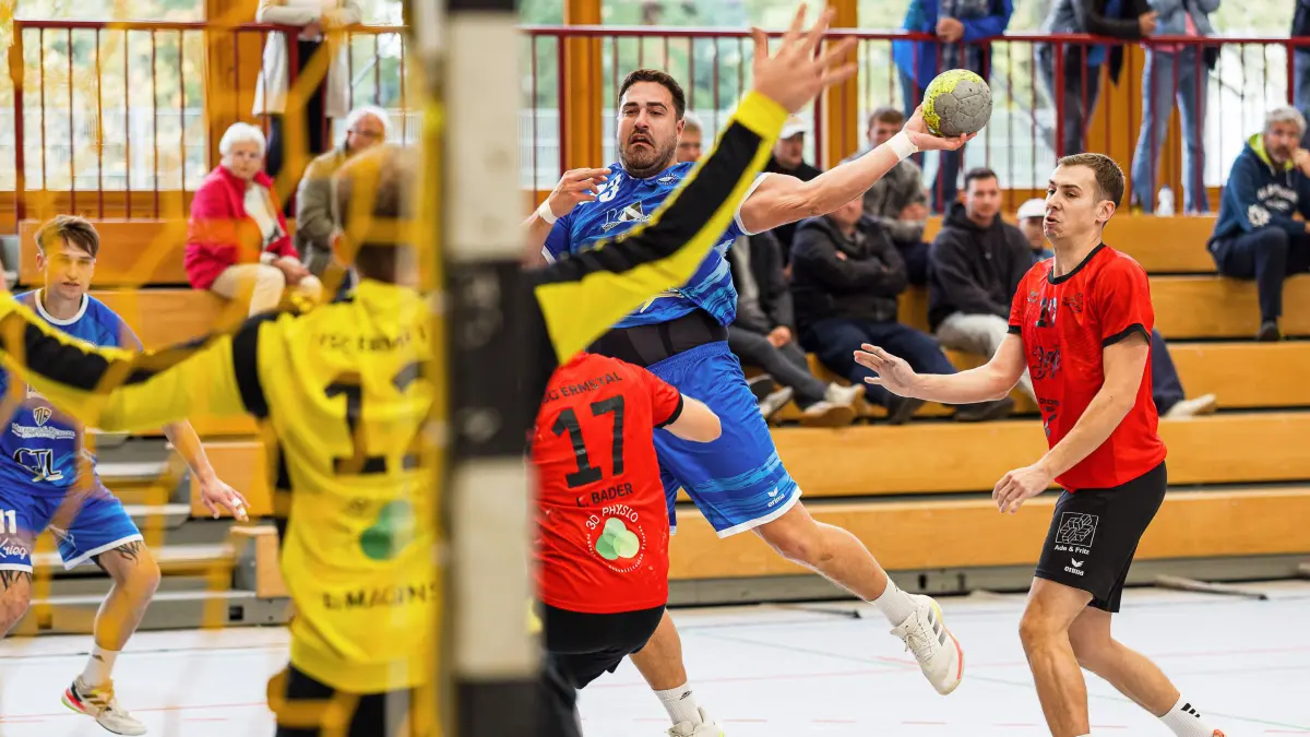 Handball Landesliga: Handball Landesliga; TV Treffelhausen -HSG Ermstal;
Kai Ziller (TV Treffelhausen, #23);
11.10.2026; Alb-Sporthalle, Böhmenkirch.
Foto: Thomas Madel