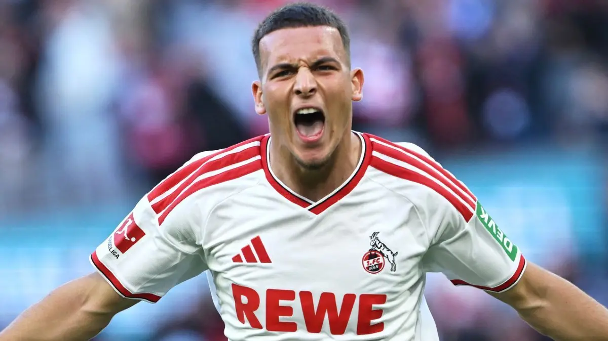 1. FC Köln - Bor. Mönchengladbach: 11.10.2026, Nordrhein-Westfalen, Köln: Fußball, Männer: Bundesliga, 1. FC Köln - Bor. Mönchengladbach, 5. Spieltag, RheinEnergieStadion, Saïd El Mala (1. FC Köln) bejubelt sein Tor zum 2:1. Foto: Federico Gambarini/dpa - WICHTIGER HINWEIS: Gemäß den Vorgaben der Bundesliga bzw. des DFB Deutscher Fußball-Bund ist es untersagt, in dem Stadion und/oder vom Spiel angefertigte Fotoaufnahmen in Form von Sequenzbildern und/oder videoähnlichen Fotostrecken zu verwerten bzw. verwerten zu lassen. +++ dpa-Bildfunk +++