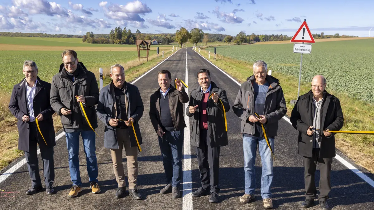Verkehrsfreigabe der Waldhauser Steige: Nach fast einem Jahr Bauzeit ist die Strecke zwischen Waldhausen und Eybach wieder freigegeben.
