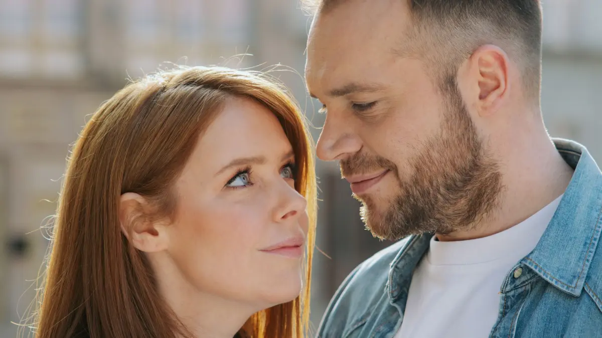Ehemaliges Traumpaar bei GZSZ: Toni (Olivia Marei) hat die Trennung von Erik (Patrick Heinrich) noch nicht verarbeitet.
