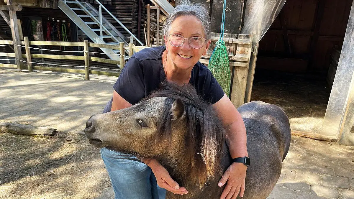 Der Ponyhof vom Hohenzollern ist ihr Leben: Elisabetta Schröck in diesem Sommer