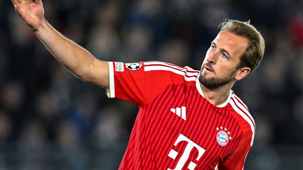 FBL-EUR-C1-VIKING-BAYERN MUNICH: Bayern Munich's English forward #09 Harry Kane celebrates the 2-2 goal during the UEFA Champions League football match between Viking FK and FC Bayern Munich in Stavanger, Norway on October 13, 2026. (Photo by Carina Johansen / NTB / AFP) / Norway OUT