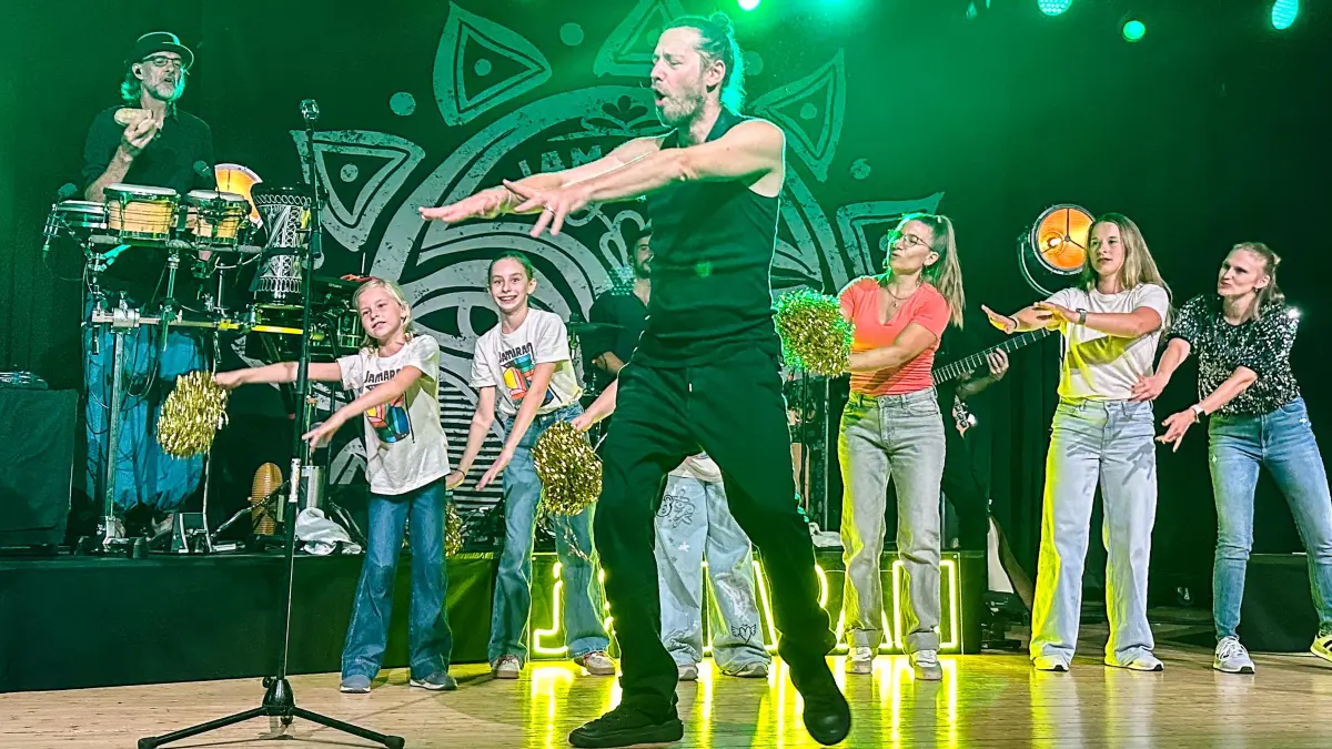 Partyfaktor hoch: Die Münchner Band Jamaram sorgte bei den Herbstlichen Musiktage für Reggae-Sound und Latin-Klänge.
