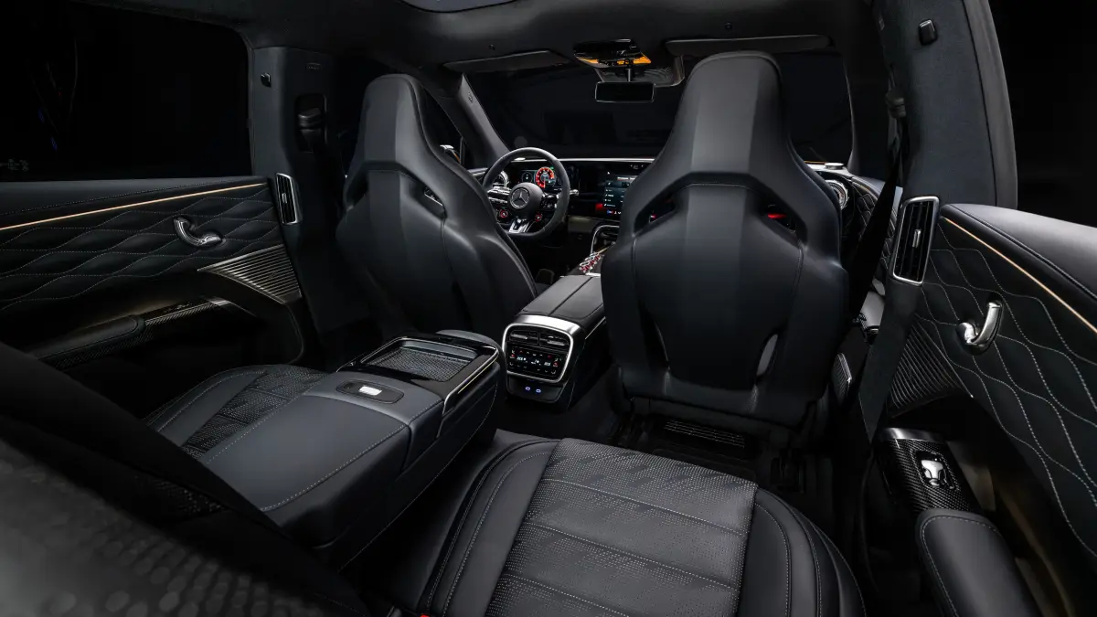 Der neue Mercedes-AMG GT SUV, Affalterbach, 2026.
Mercedes-AMG GT 63 SUV | Energieverbrauch kombiniert 23,8-21,2 kWh/100 km | CO2 Emissionen kombiniert 0 g/km | CO2-Klasse: A
// The all-new Mercedes-AMG GT SUV, Affalterbach, 2026.
Mercedes-AMG GT 63 SUV | Combined energy consumption 23.8-21.2 kWh/100 km | Combined CO₂ emissions 0 g/km | CO₂ class: A
