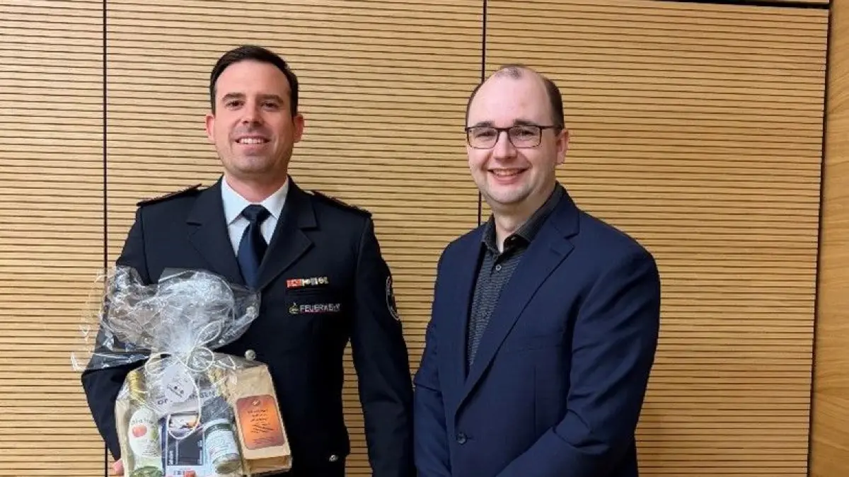 Roman Werz und Bürgermeister Simon Wagner.