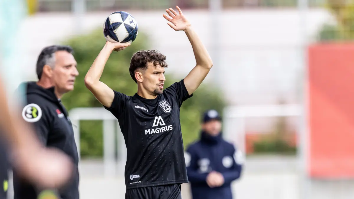 FSV Mainz 05 II vs. SSV Ulm 1846 Fußball, Fussball, Regionalliga Südwest, 12. Spieltag, Bruchwegstadion Mainz 17.10.26: Marco Gölz (SSV Ulm 1846 Fußball, #21)
FSV Mainz 05 II vs. SSV Ulm 1846 Fußball, Fussball, Regionalliga Südwest, 12. Spieltag, Bruchwegstadion Mainz 17.10.26
Foto: Eibner-Pressefoto/Lucca Fundel