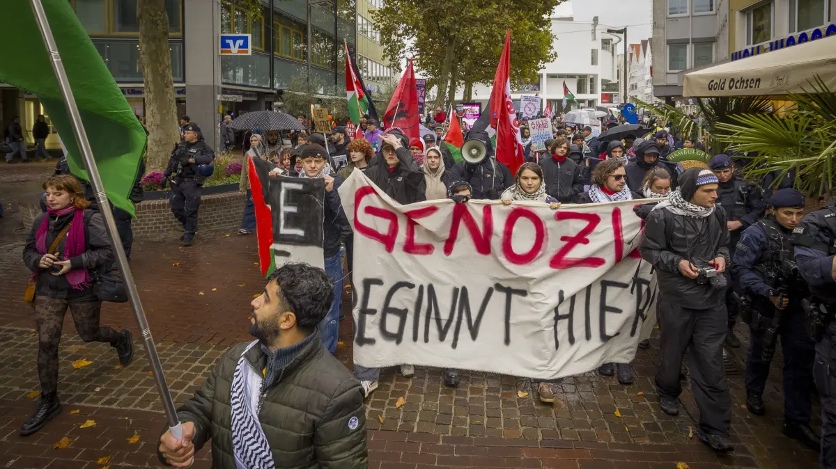 Kundgebung und Demo Shut Elbit down