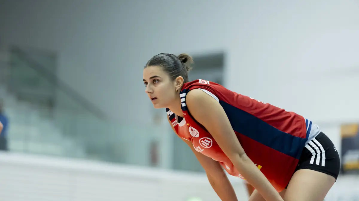 DEKRA 1. Bundesliga Frauen: Schwarz-Weiss Erfurt vs. Allianz MTV Stuttgart; Erfurt; 17.10.2026: DEKRA 1. Bundesliga Frauen: Schwarz-Weiss Erfurt vs. Allianz MTV Stuttgart Erfurt 17.10.2026 Anna Koulberg 9 Allianz MTV Stuttgart DEKRA 1. Bundesliga Frauen: Schwarz-Weiss Erfurt vs. Allianz MTV Stuttgart Riethsporthalle Erfurt 17.10.2026 *** DEKRA Women s Bundesliga 1 Schwarz Weiss Erfurt vs. Allianz MTV Stuttgart Erfurt, October 17, 2026 Anna Koulberg 9 Allianz MTV Stuttgart DEKRA Women s Bundesliga 1 Schwarz Weiss Erfurt vs. Allianz MTV Stuttgart Riethsporthalle, Erfurt, October 17, 2026 Copyright: xBEAUTIFULxSPORTS/Duehringx