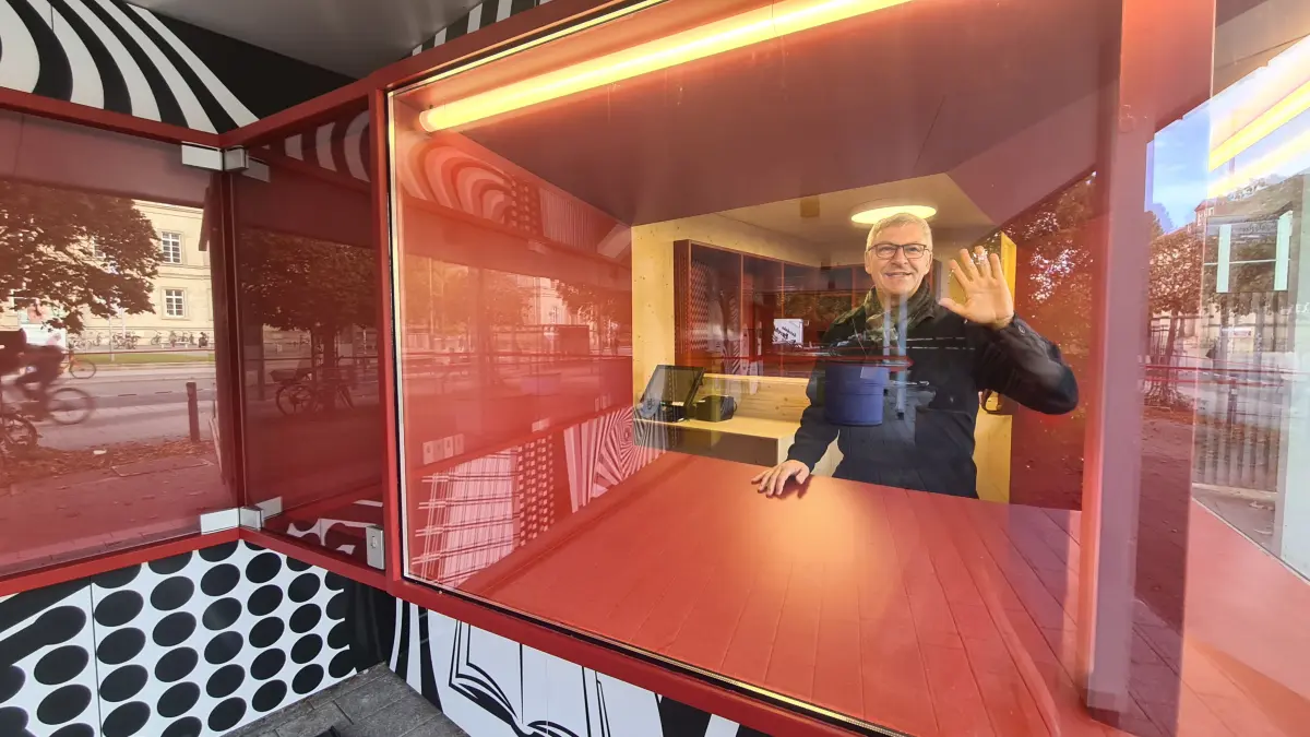 Ernst Seidl im Uni-Pavillon