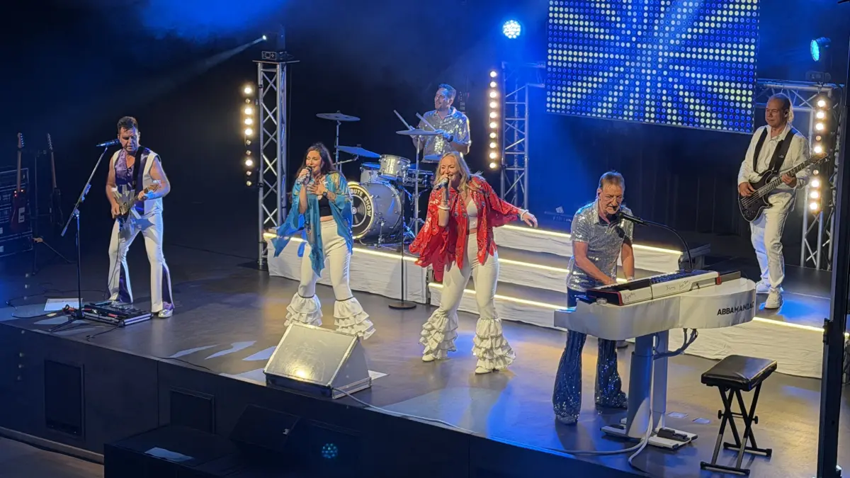 Agnetha, Björn, Benny und Annifrid standen nicht leibhaftig auf der Bühne, wurden aber wunderbar vertreten.