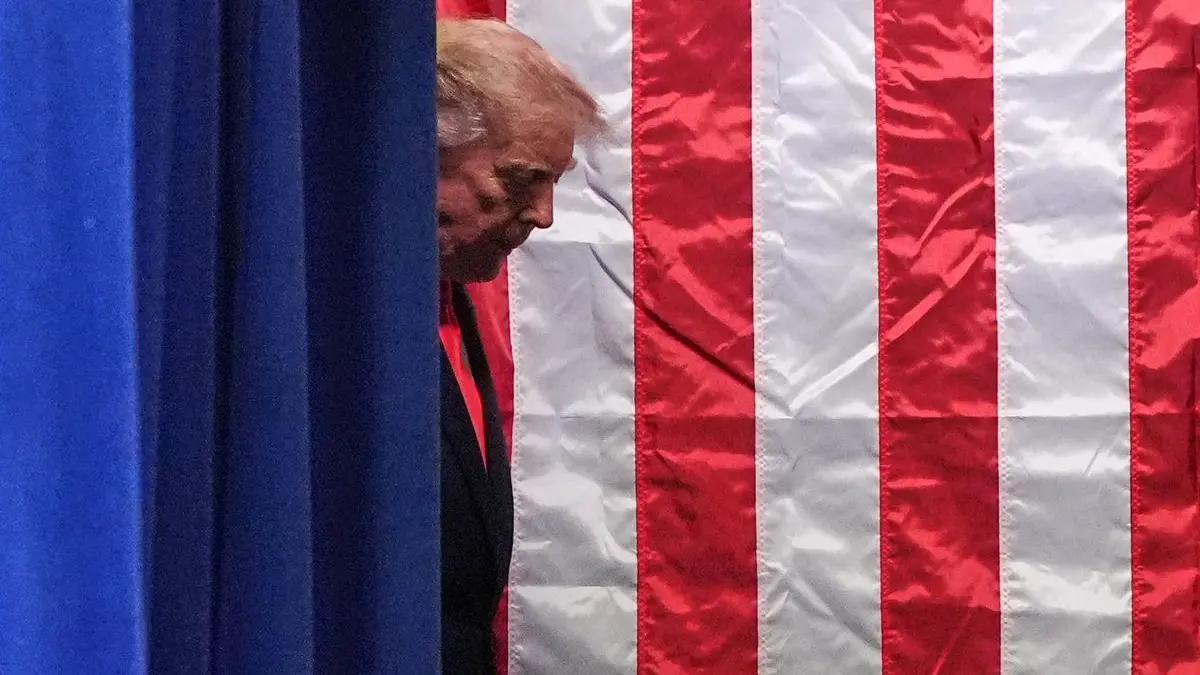US-Präsident Donald Trump trifft in Wasilla, Alaska, zu einer Wahlkampfveranstaltung im Curtis D. Menard Memorial Sports Center ein.