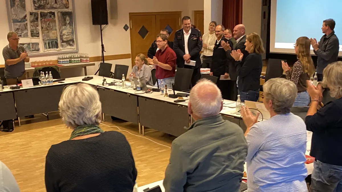 Verabschiedung des übergangsweisen Stadtbrandmeisters Jürgen Dahner im Gemeinderat