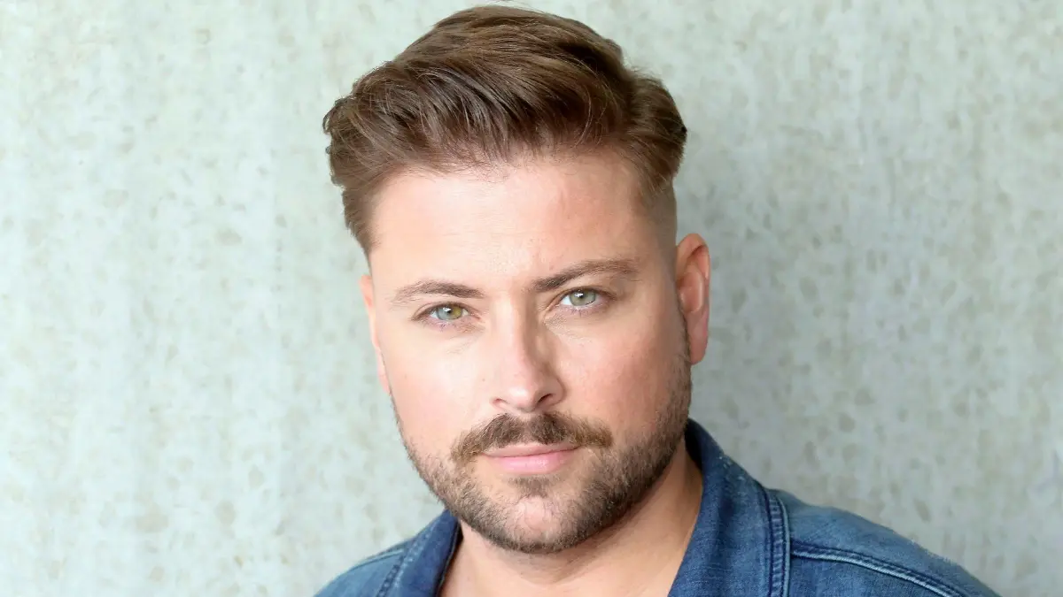 GZSZ-Serienliebling John Bachmann (Felix von Jascheroff) hat derzeit Stress mit seinem Sohn.