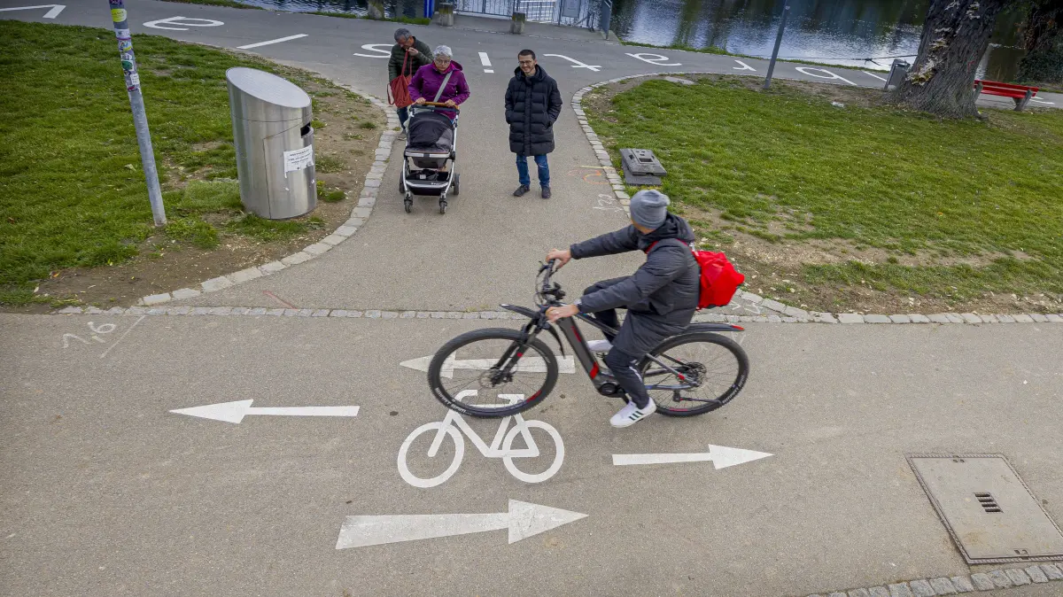 Verkehrsschau nach tödlichem Unfall zwischen Fahrradfahrer und Seniorin an der Donauwiese: Wie gefährlich ist dieser Bereich wirklich?