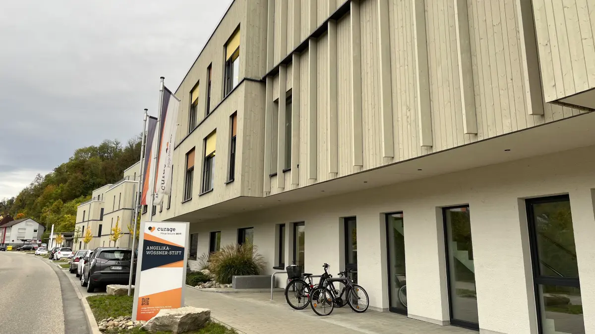 Über das Vermögen der beiden Curage-Pflegeheime "Angelika-Wössner-Stift" in Sulz am Neckar (Foto) sowie "Schiller-Residenz" in Albstadt wurde ein vorläufiges Insolvenzverfahren eröffnet. Die erst vor drei Monaten eröffnete "Seniorenresidenz Residenz am Roten Bühl" von Curage in Pfullendorf scheint nicht betroffen.
