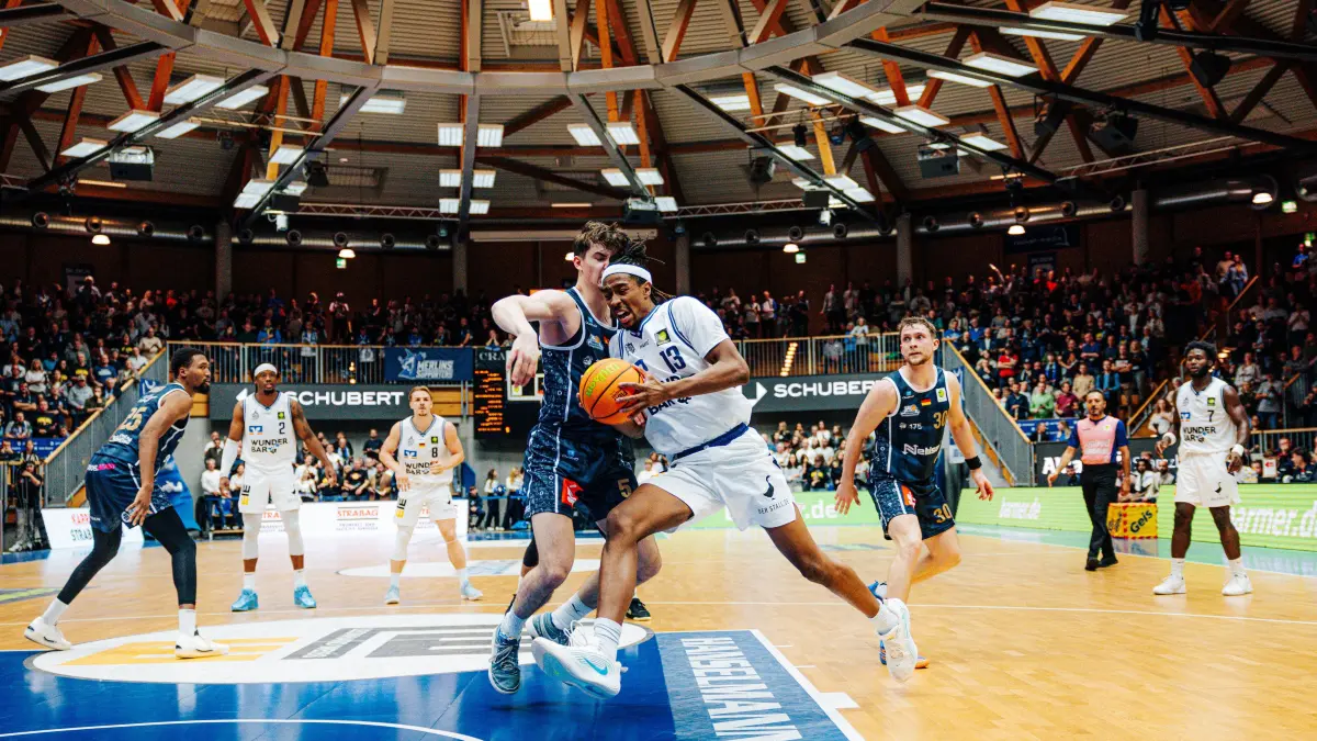 24.10.2026 BARMER 2. BBL - Pro A, 6. Spieltag, ST6, Hauptrunde, HAKRO Merlins Crailsheim vs. Eisbären Bremerhaven, Saison 2026/ 2027: 13 Peyton Gerald