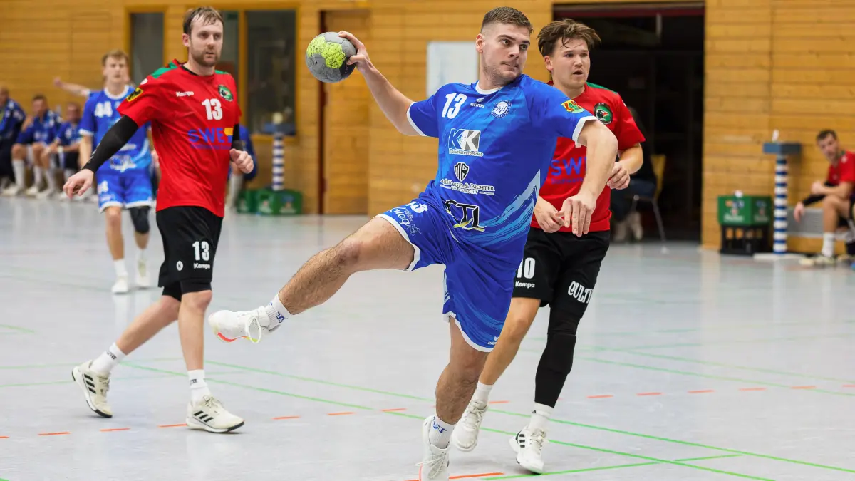 Handball Landesliga: Handball Landesliga; TV Treffelhausen - TEAM Esslingen;
Silas Bühler (TV Treffelhausen, #13);
25.10.2026; Alb-Sporthalle, Böhmenkirch.
Foto: Thomas Madel