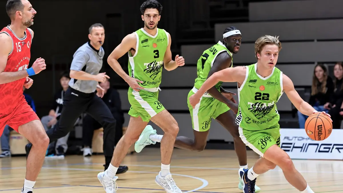 Team Ehingen Urspring - MTV Stuttgart Till Galler (r.)