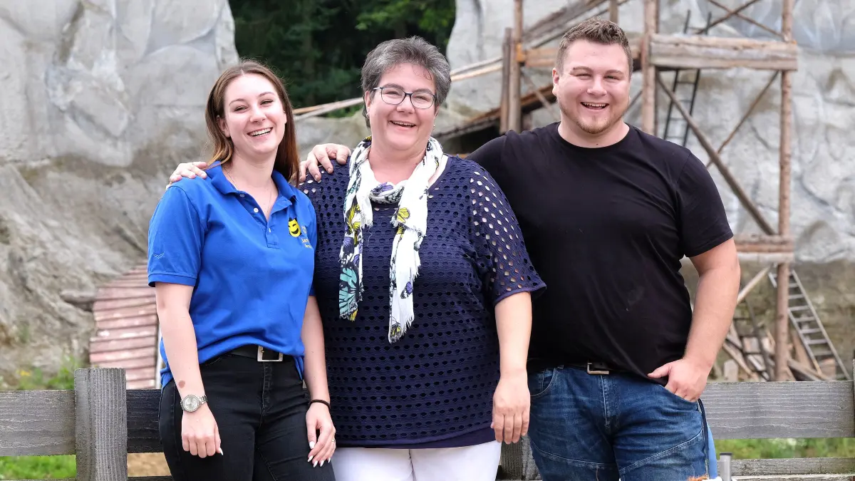 Claudia Huitz (MItte) mit ihren Kindern Janina und Dominik: Claudia Huitz (MItte) mit ihren Kindern Janina und Dominik