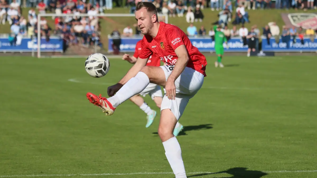 Carlos Konz bewertet den bisherigen Saisonverlauf des FC Holzhausen positiv.
